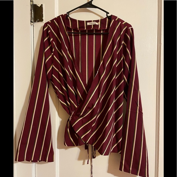 Cool Farrow wrap blouse size L - Picture 2 of 6